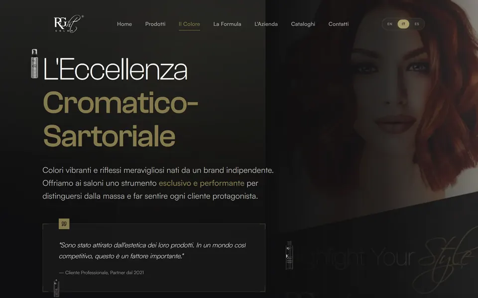 Pagina Il Colore: “L'Eccellenza Cromatico-Sartoriale” con una modella dai capelli rossi e la frase di un cliente